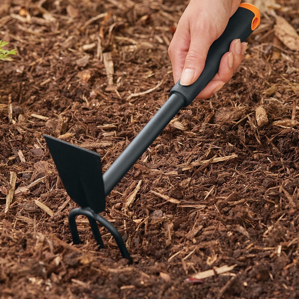 Fiskars Cultivator & Hoe Tool