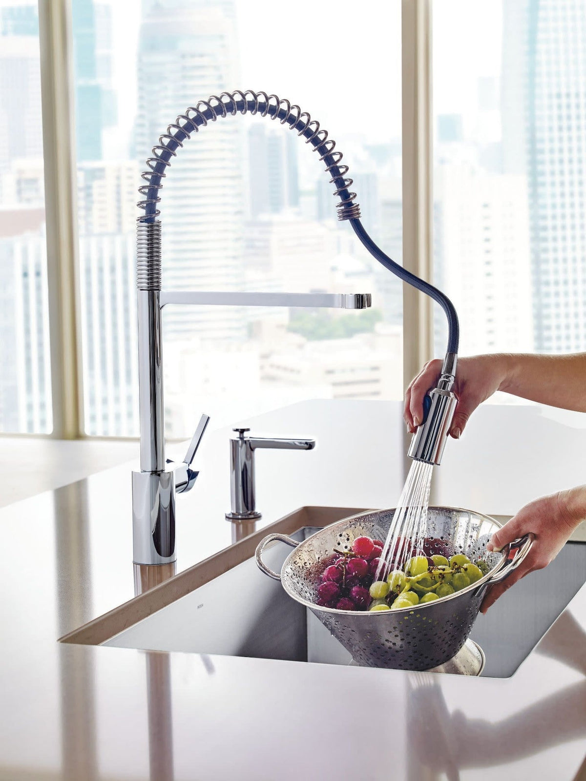 Moen Align Single Handle High Arc Pull Down Sprayer Kitchen Faucet, Chrome