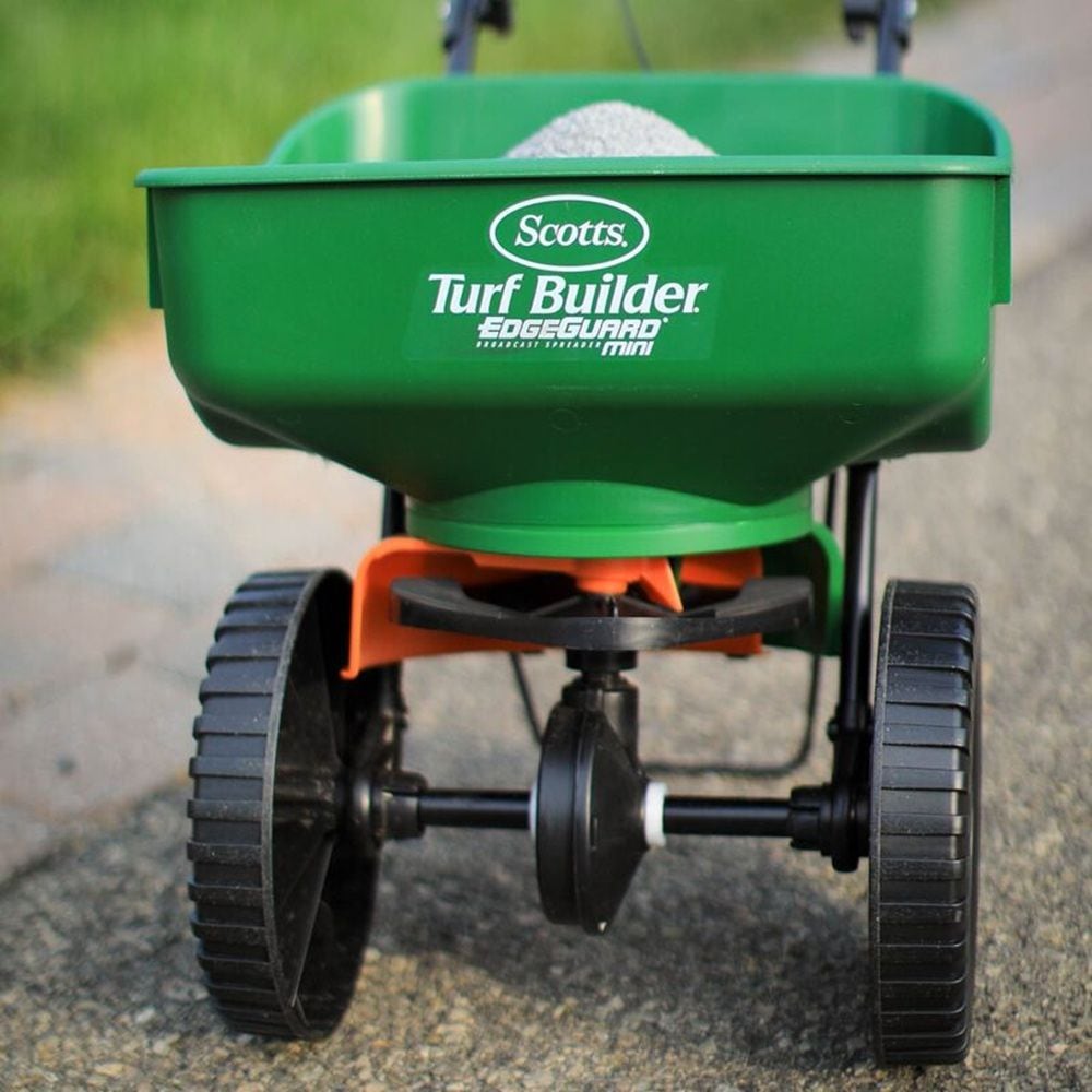 Scotts Turf Builder PRO Lawn Fertilizer, 800-m2